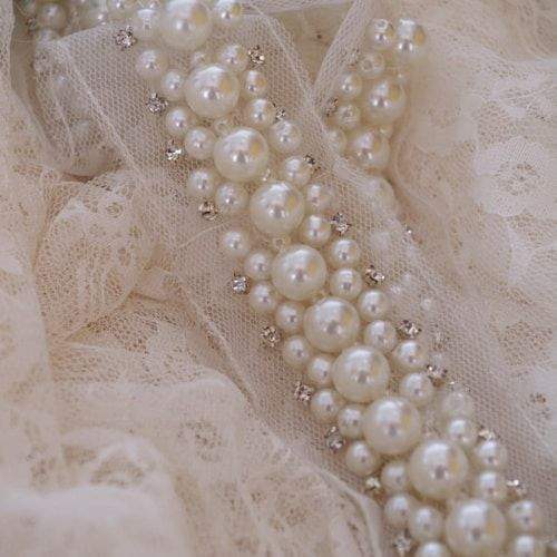 pearl lace design 